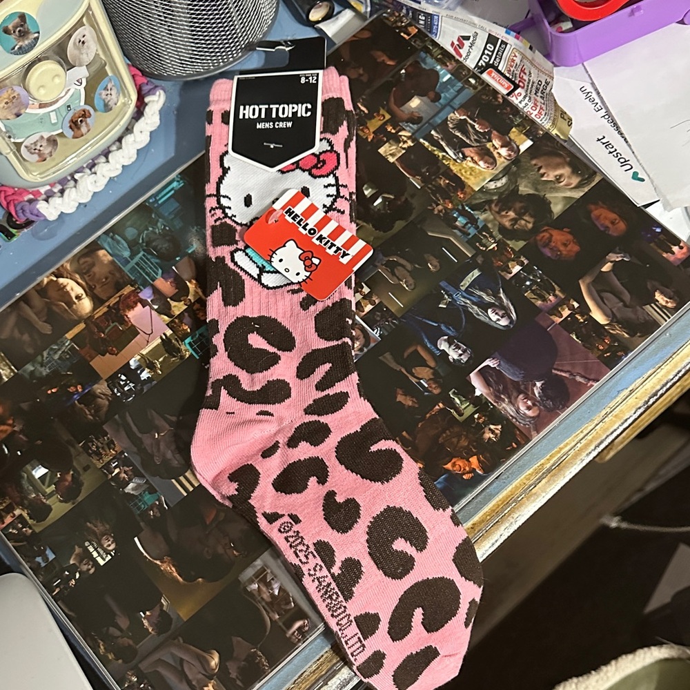 Hot Topic Hello Kitty Pink and Black Socks